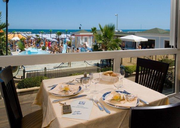 Hotel Belsoggiorno Cattolica Exterior photo